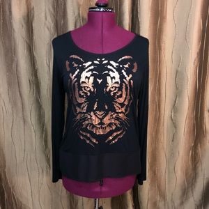 Tiger long sleeved soft shirt